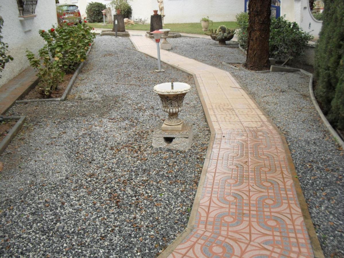 Pavillon meublé indépendant Appartamento Salobreña Esterno foto